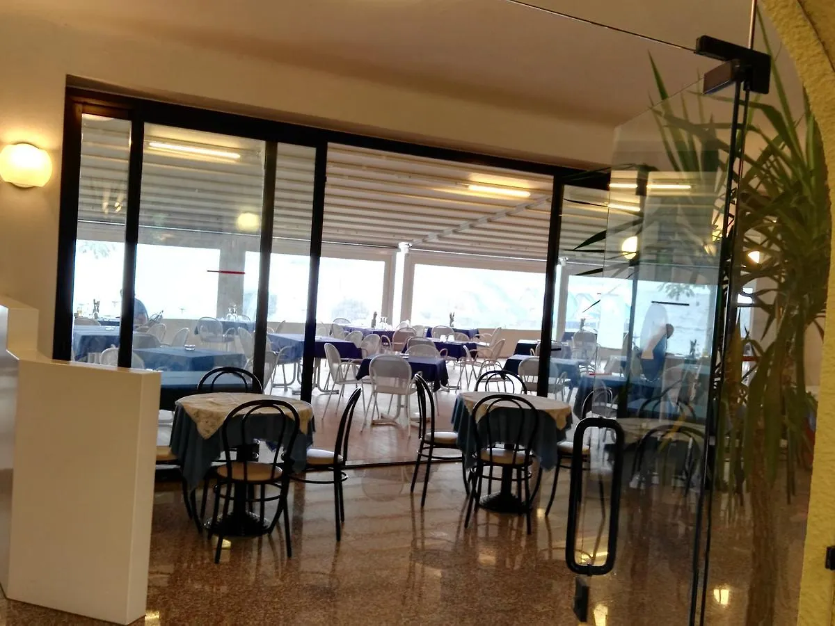 Hotel La Romantica Manerba del Garda 0*,  Italy